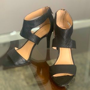 BCBG Stylish Black Heels